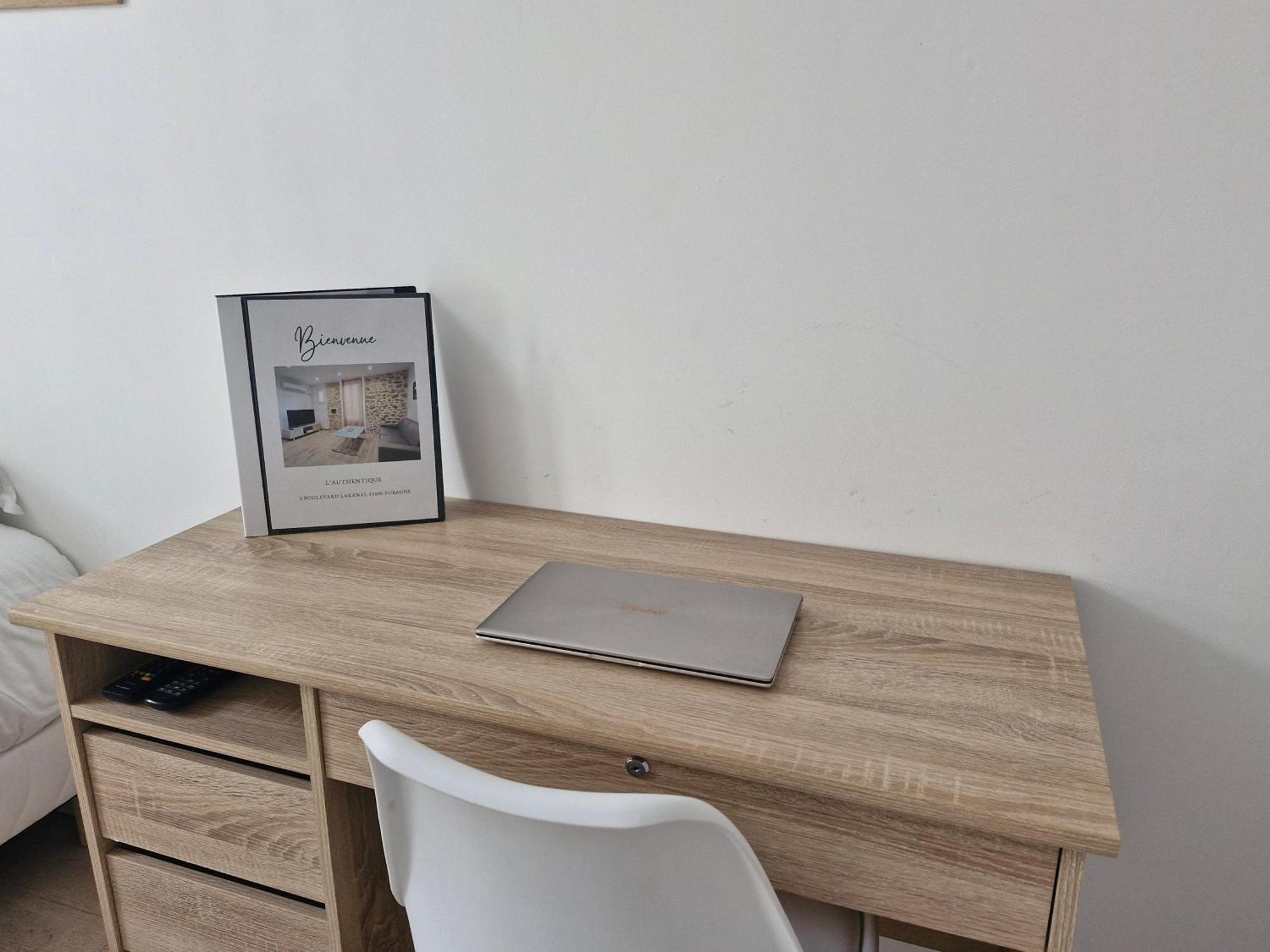 Appartement Tout Confort A 2 Pas Du Centre Ville Aubagne Dış mekan fotoğraf