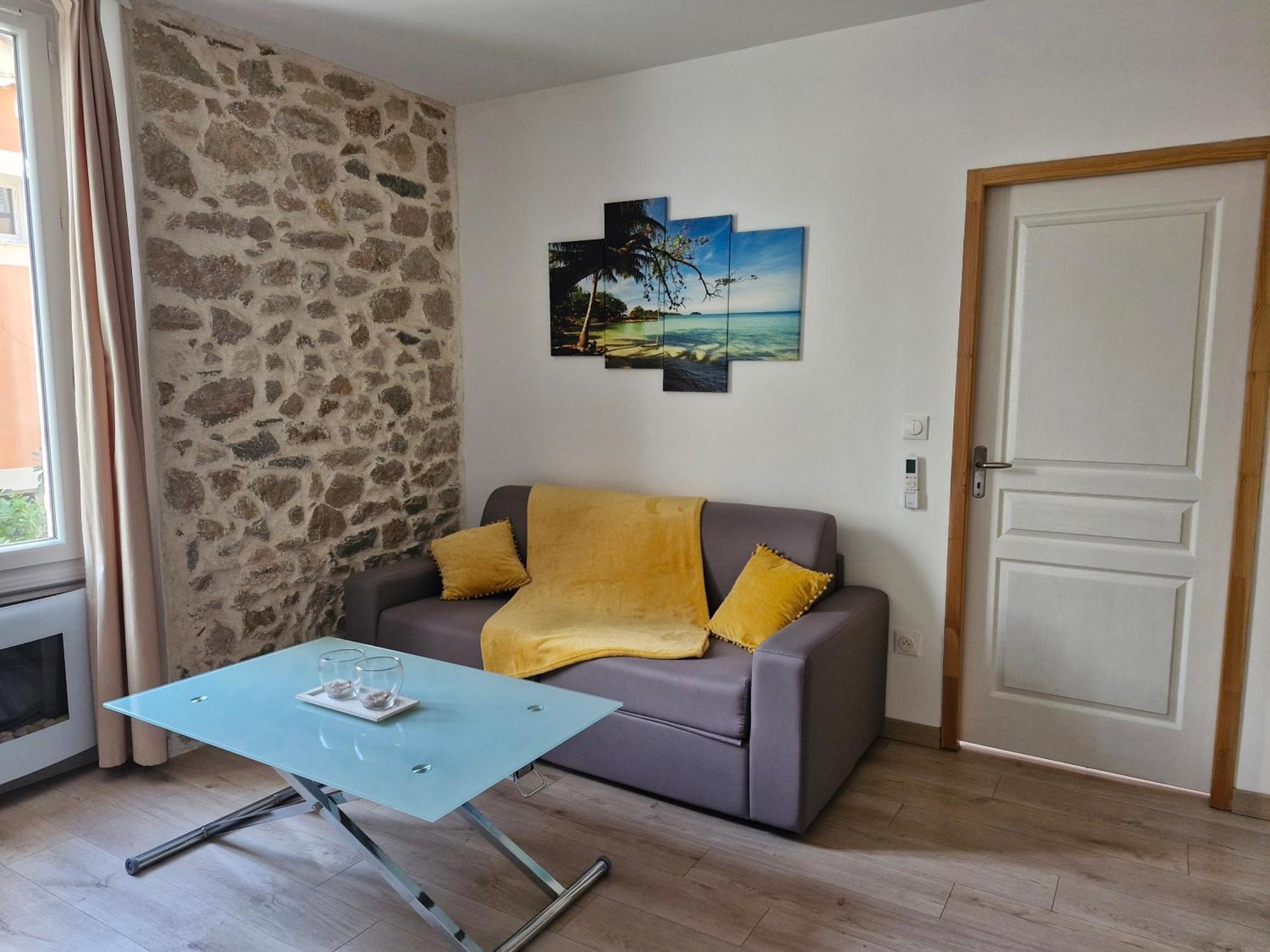 Appartement Tout Confort A 2 Pas Du Centre Ville Aubagne Dış mekan fotoğraf