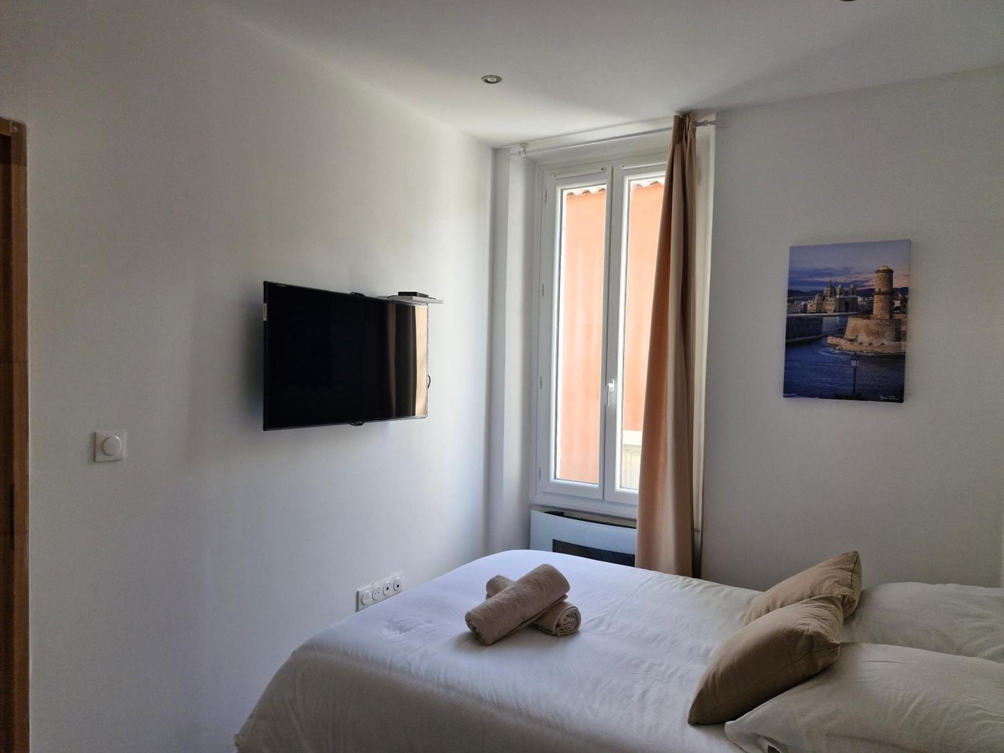 Appartement Tout Confort A 2 Pas Du Centre Ville Aubagne Dış mekan fotoğraf