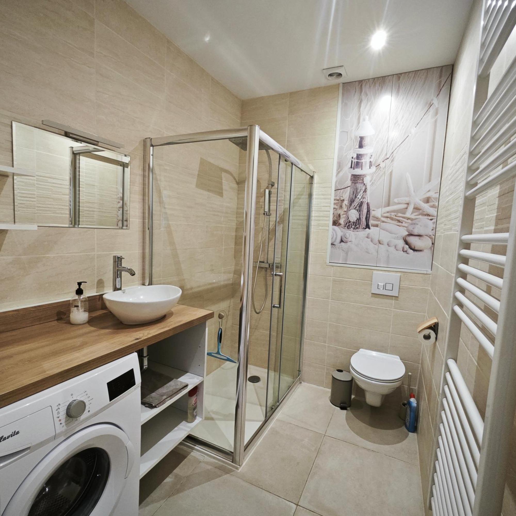 Appartement Tout Confort A 2 Pas Du Centre Ville Aubagne Dış mekan fotoğraf