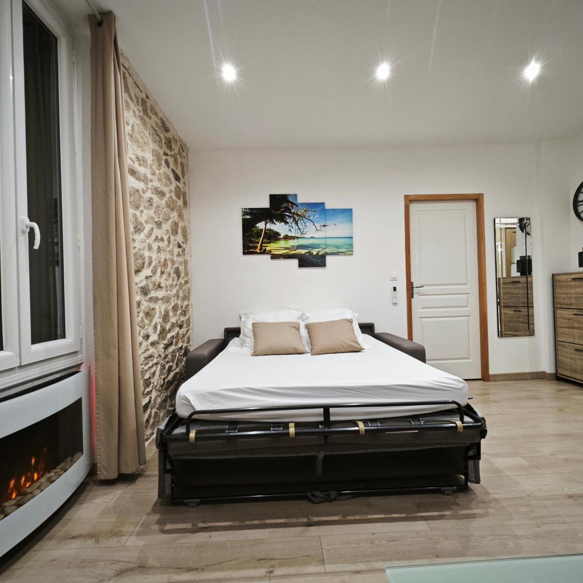 Appartement Tout Confort A 2 Pas Du Centre Ville Aubagne Dış mekan fotoğraf